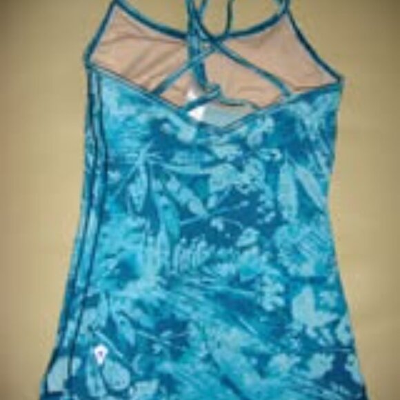 Ivivva by Lululemon 🍋 Tank top with bra liner size 6 - Picture 2 of 2